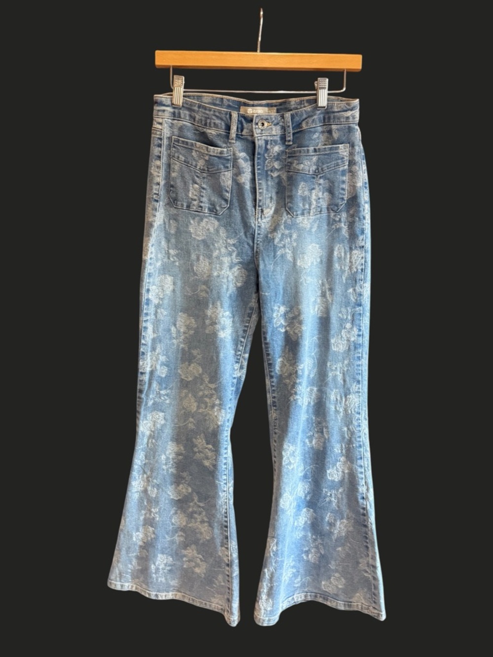 TRACTR Floral Printed Patch‎ Pocket Flare Jeans 4 27